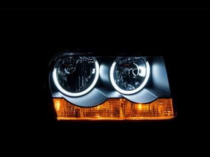 ANZO 2005-2010 Chrysler 300 Crystal Headlights w/ Halo Black (CCFL) - Image 2