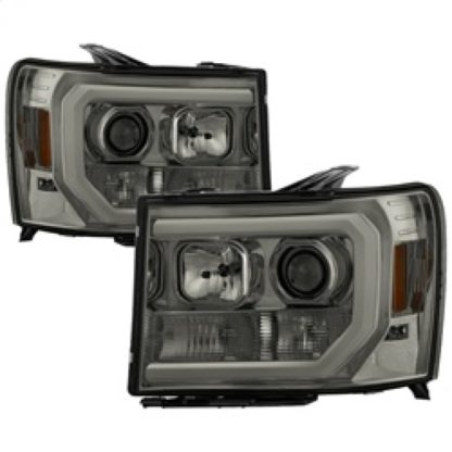 Spyder GMC Sierra 1500/2500/3500 07-13 V2 Projector Headlights - Smoke PRO-YD-GS07V2-LBDRL-SM - Image 2