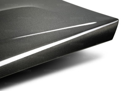 Seibon 12-14 Mercedes Benz C63 GT-Style Carbon Fiber Hood - Image 6