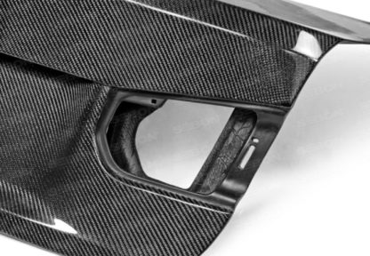 Seibon 12-13 BMW F30 OEM Style Carbon Fiber Trunk Lid - Image 5