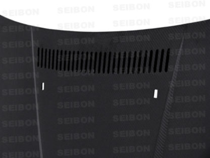 Seibon 08-11 BMW 1 Series (E81/E82) 2DR/HB GTR-Style Carbon Fiber Hood - Image 4