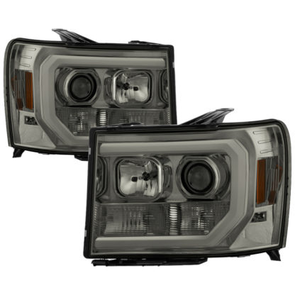 Spyder GMC Sierra 1500/2500/3500 07-13 V2 Projector Headlights - Smoke PRO-YD-GS07V2-LBDRL-SM