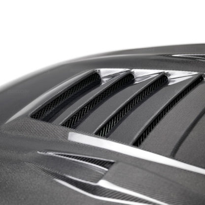 Seibon 09-12 Nissan GTR R35 DS-Style Carbon Fiber Hood - Image 5